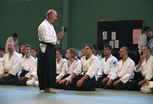 Alan Ruddock teaching in Galway. Sitting at the forefront is Guillaume Erard.